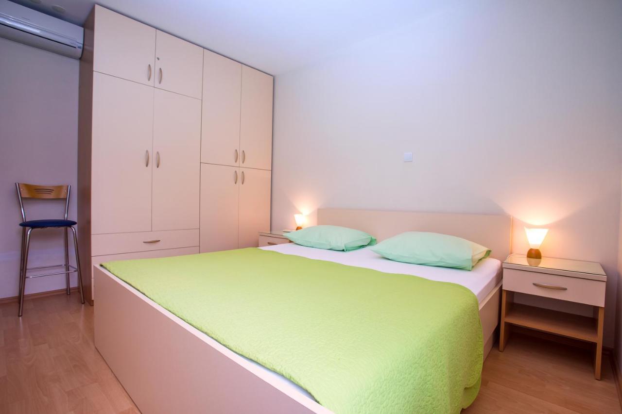 Apartmani Ribnjak Seka 오미스 외부 사진