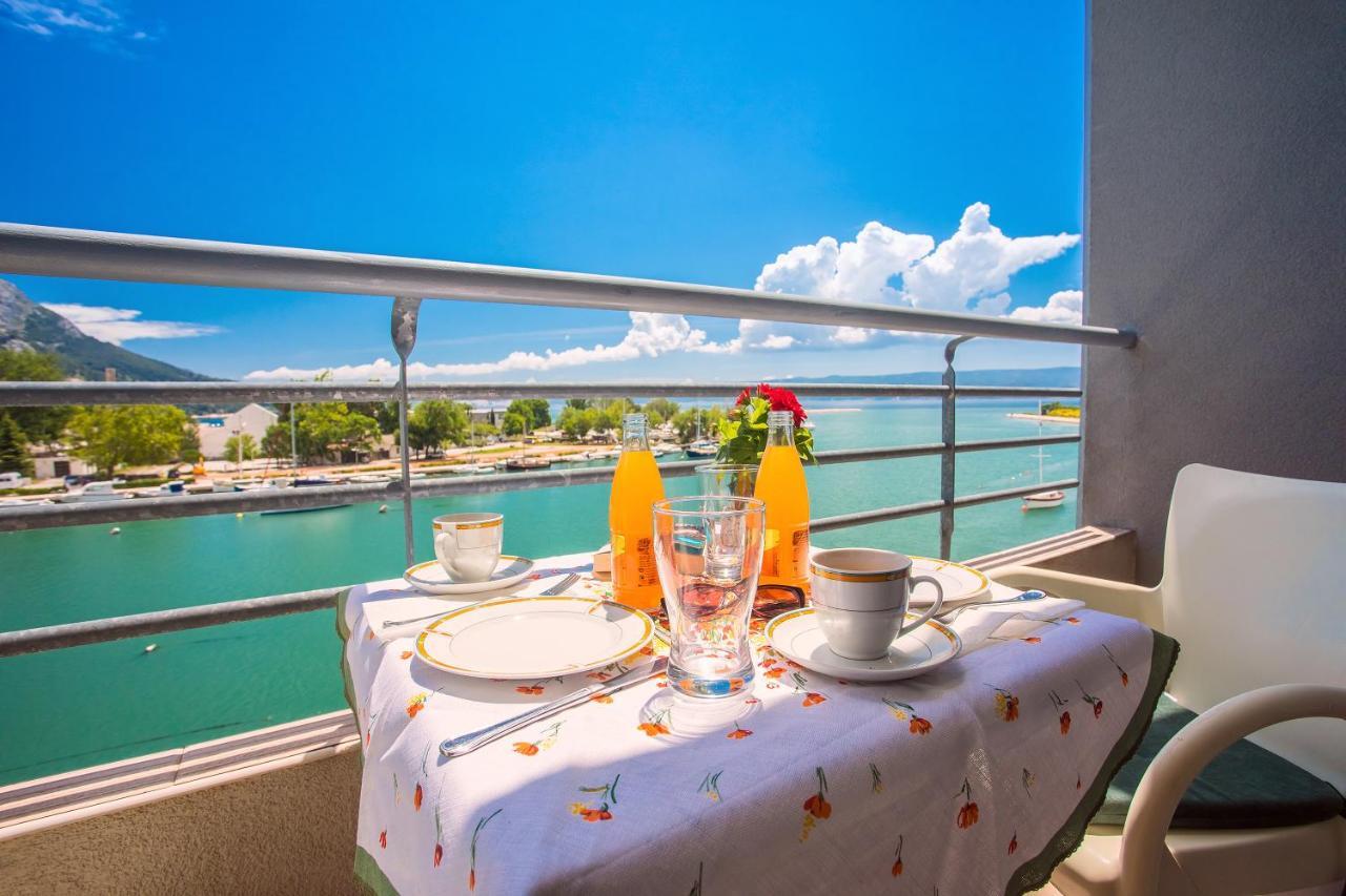 Apartmani Ribnjak Seka 오미스 외부 사진