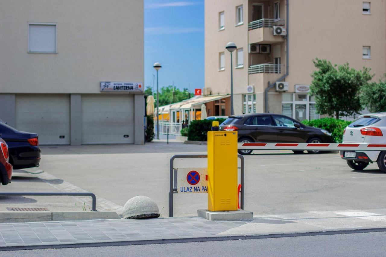 Apartmani Ribnjak Seka 오미스 외부 사진