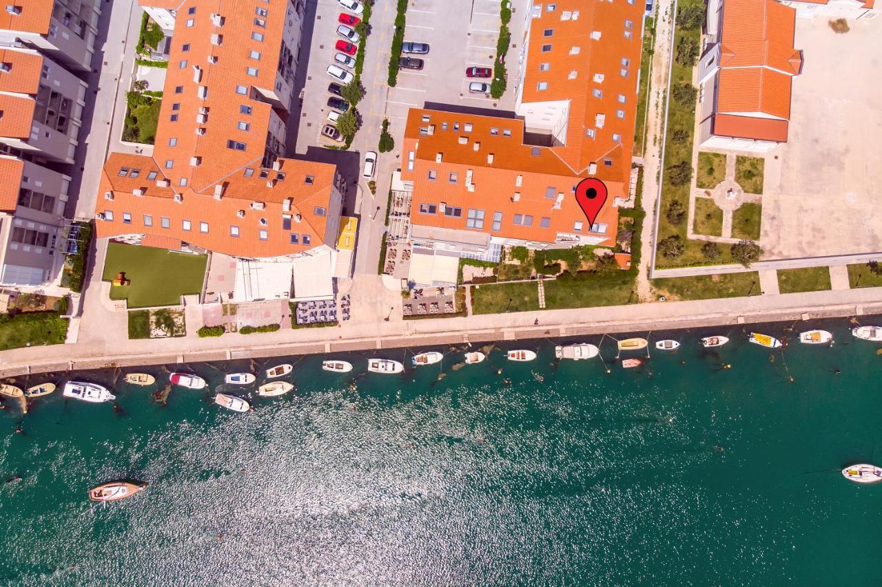 Apartmani Ribnjak Seka 오미스 외부 사진